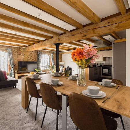 Wild Roses Serviced Apartments - Excel Warehouse 2 London Eksteriør bilde