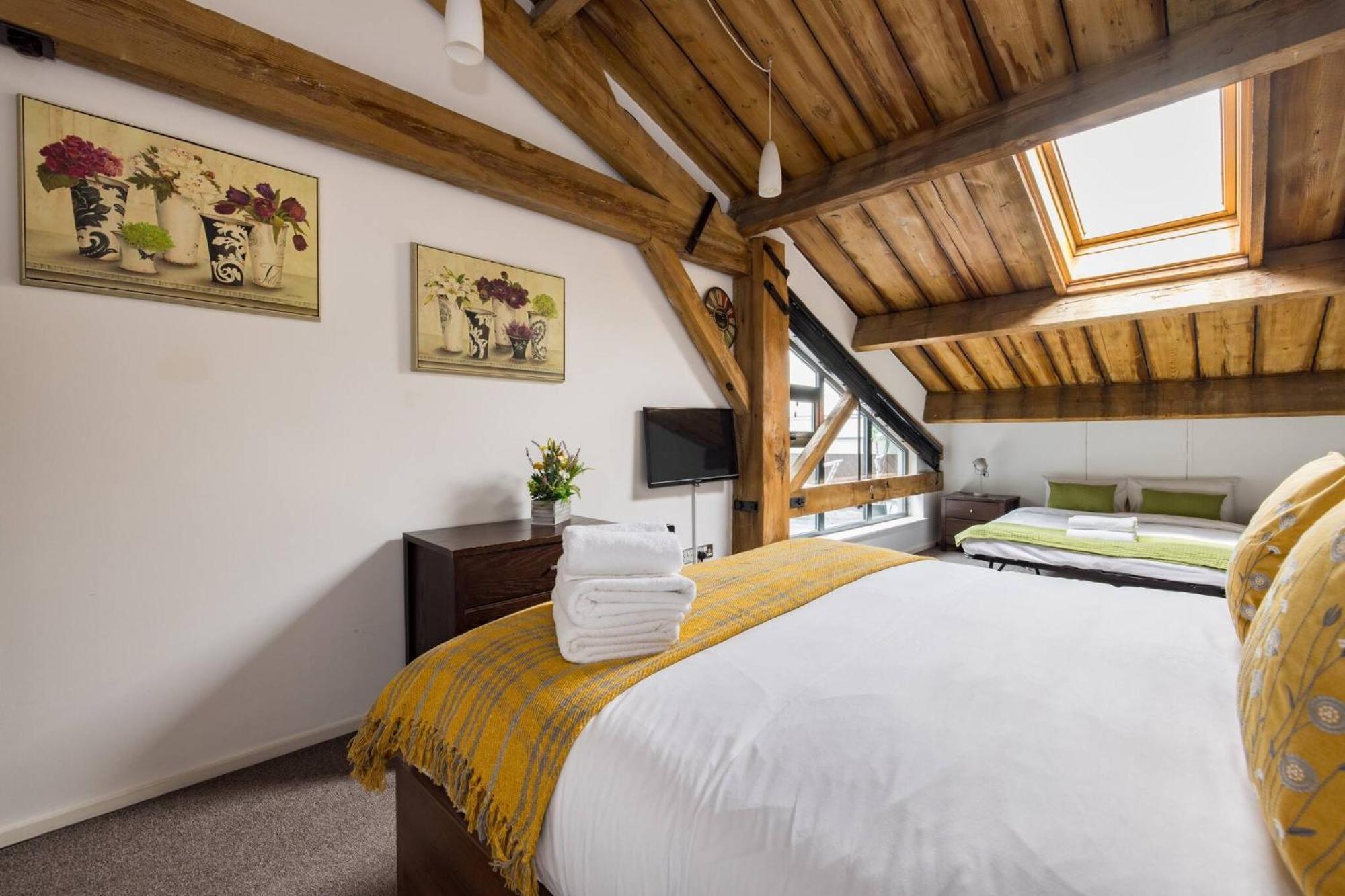 Wild Roses Serviced Apartments - Excel Warehouse 2 London Eksteriør bilde