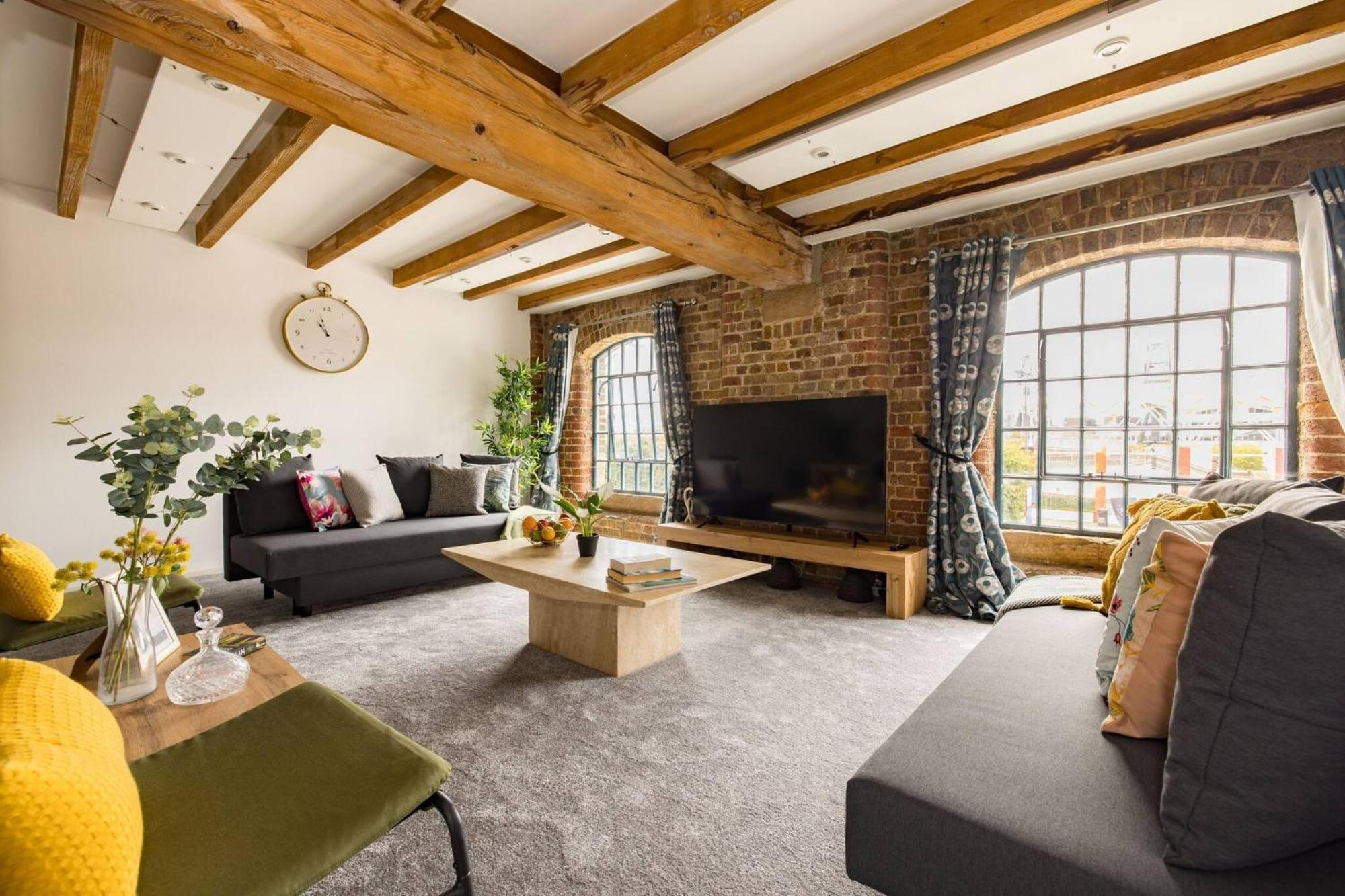 Wild Roses Serviced Apartments - Excel Warehouse 2 London Eksteriør bilde